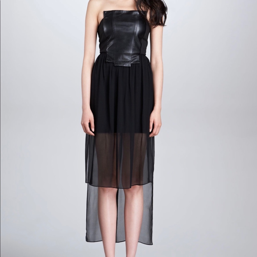 Boundary women’s black sleeveless high/low dress size small